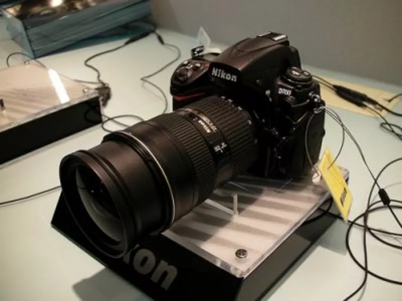 Nikon D300 12MP DX Professional DSLR Camera 2
